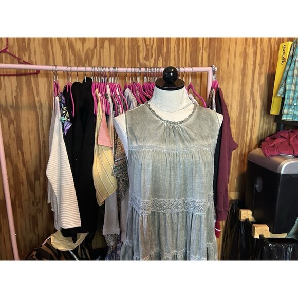 KNOX ROSE Size L 3/4 Sleeveless Knit Blouse Green Eyelet Embroidered Boho - Picture 3 of 9